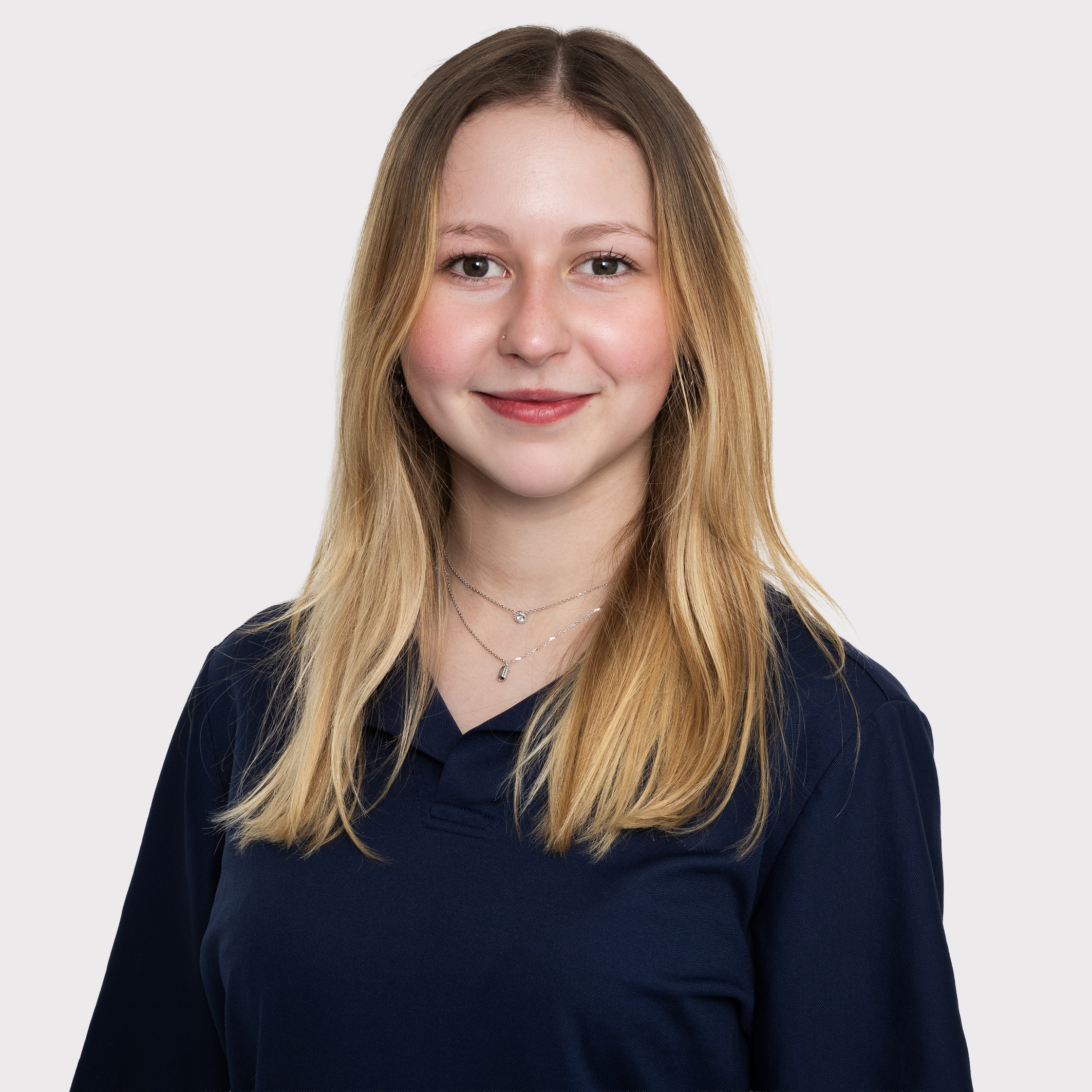 Yelena Zahn Yelena Zahn